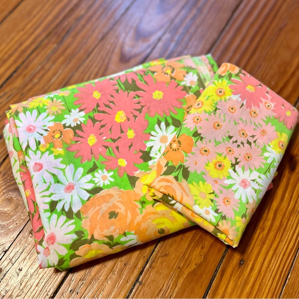 Vintage Floral Print Fabric Set